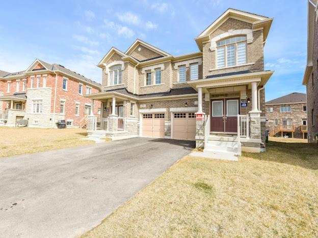 Stylish Home In Waterdown Hamilton Exteriér fotografie